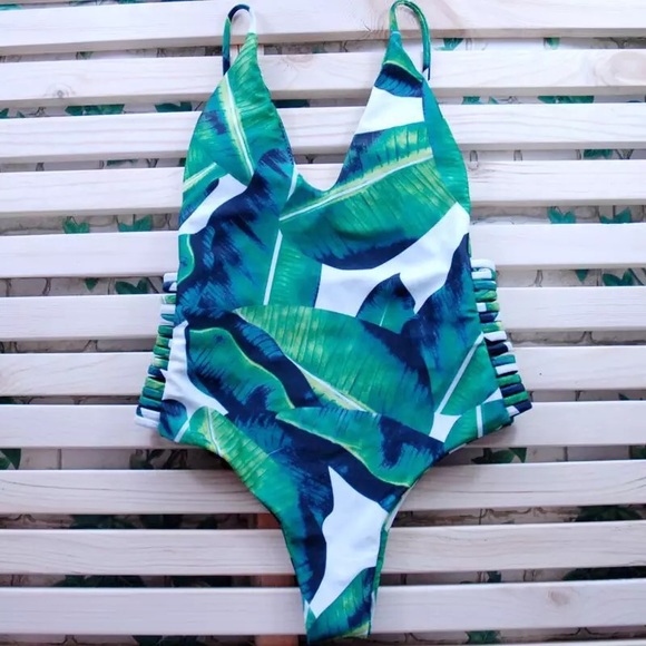 Green leaf swimming suite one piece sw231 - Picture 2 of 3